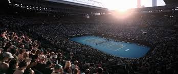 记者：于汉超正在参加B级教练培训班，下赛季将担任申花助教